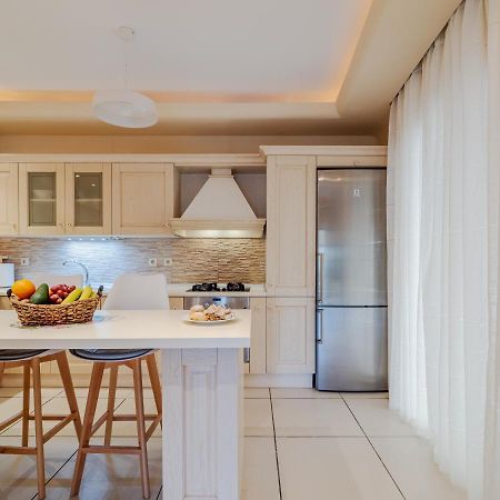 Aura Elegant Apartment Near Garitsa Bay Ανάληψη Εξωτερικό φωτογραφία