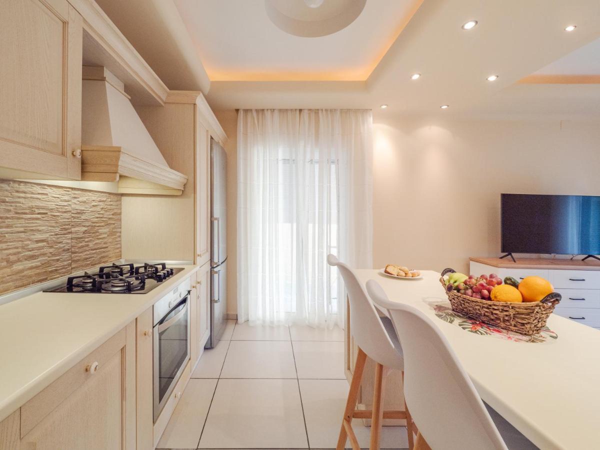 Aura Elegant Apartment Near Garitsa Bay Ανάληψη Εξωτερικό φωτογραφία
