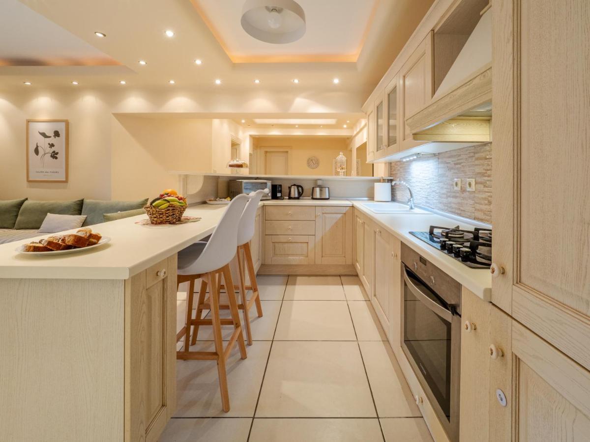 Aura Elegant Apartment Near Garitsa Bay Ανάληψη Εξωτερικό φωτογραφία