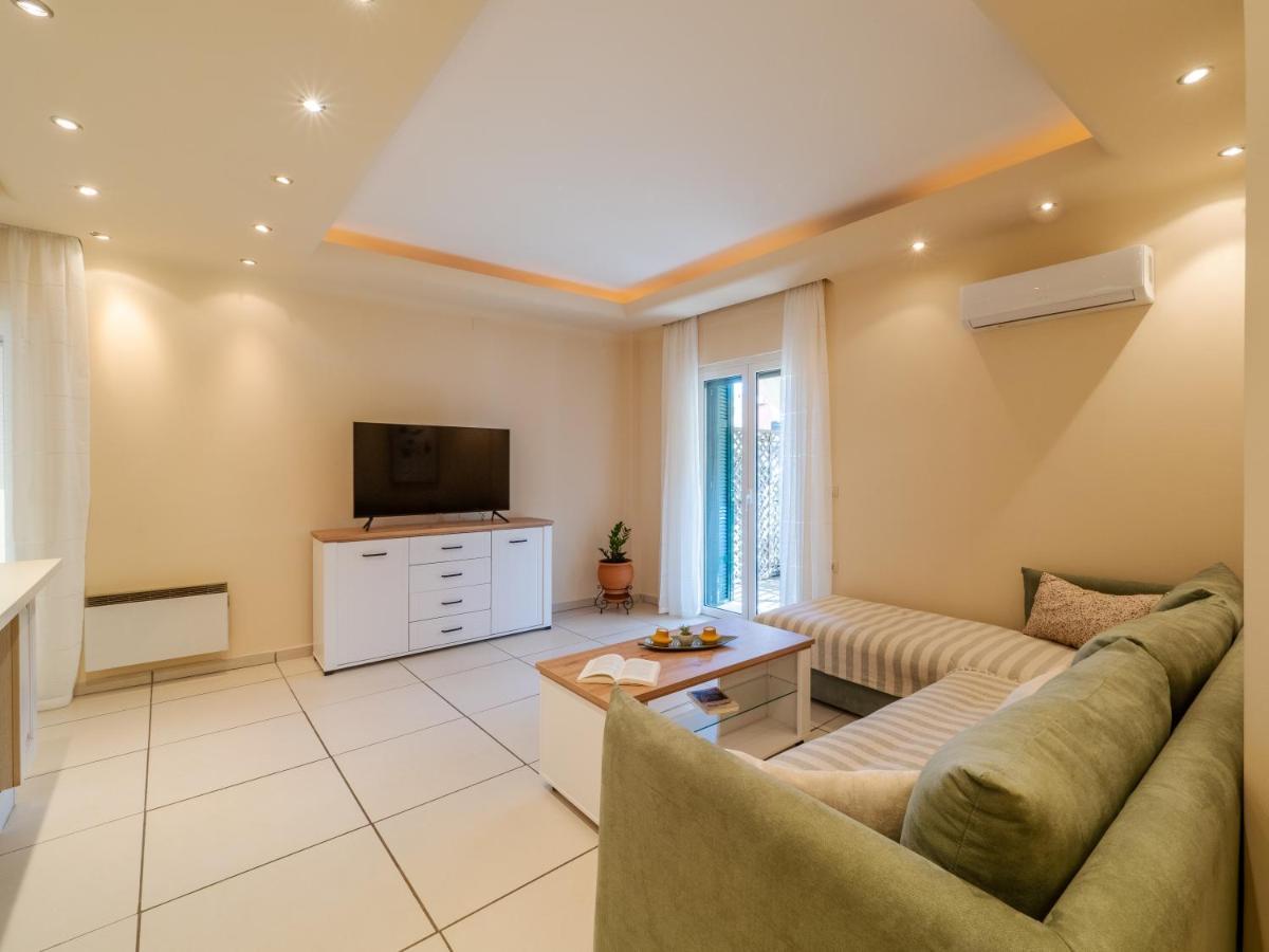 Aura Elegant Apartment Near Garitsa Bay Ανάληψη Εξωτερικό φωτογραφία