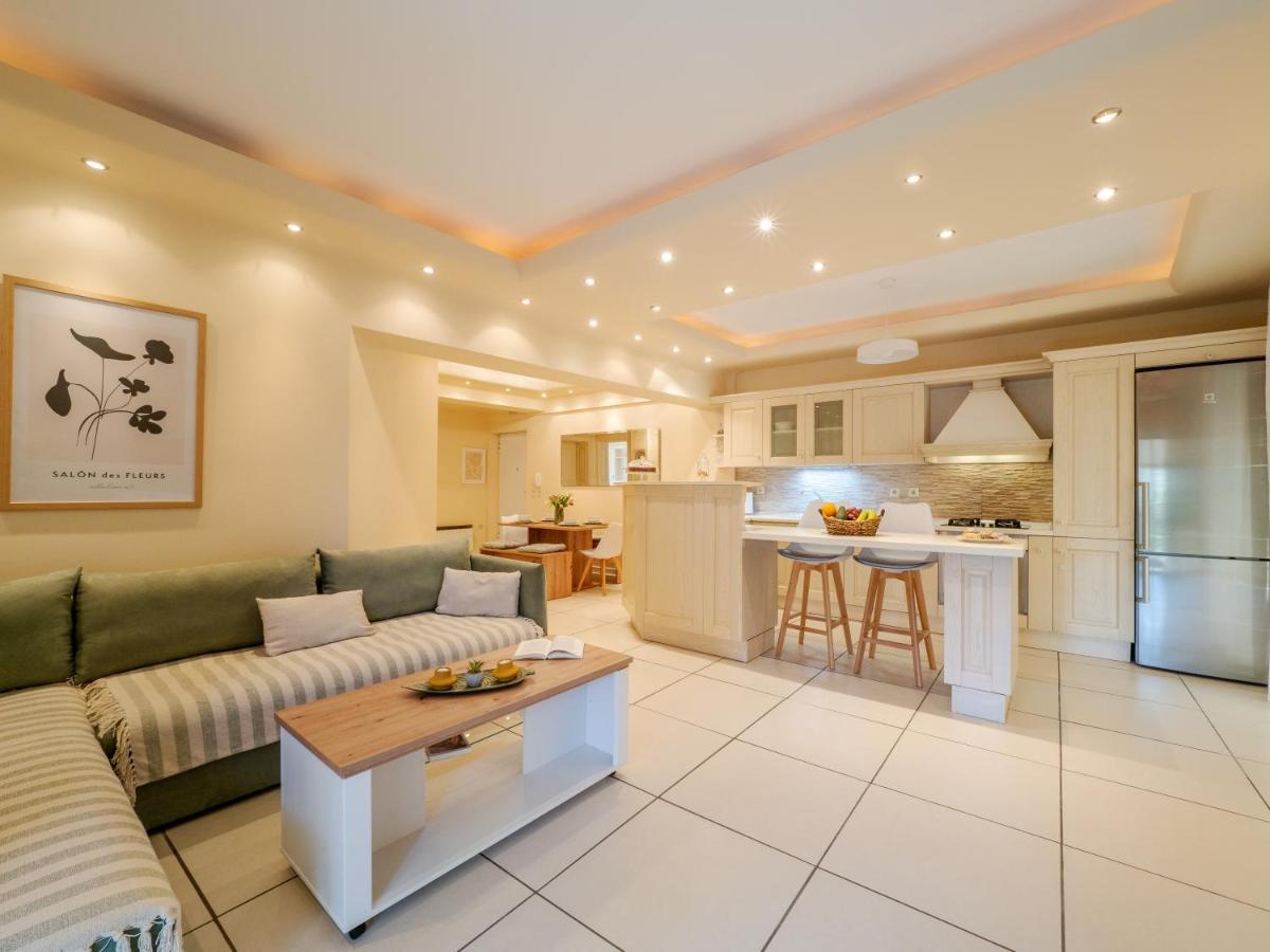 Aura Elegant Apartment Near Garitsa Bay Ανάληψη Εξωτερικό φωτογραφία